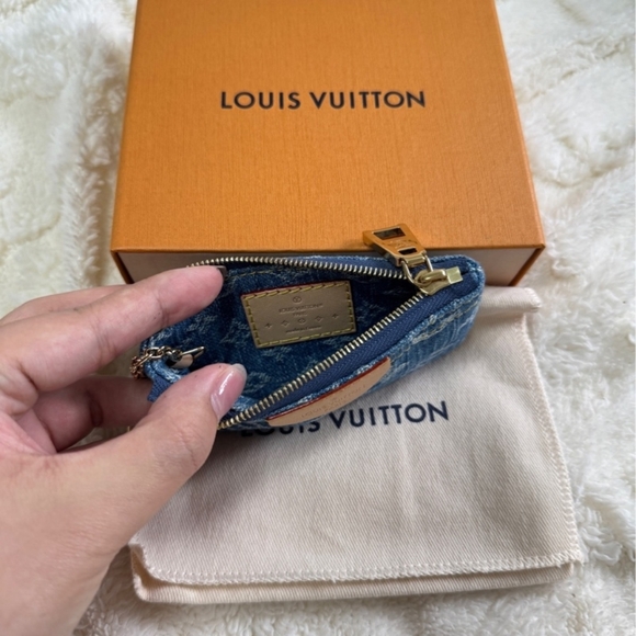 Louis Vuitton Monogram Denim Key Pouch - Picture 7 of 7